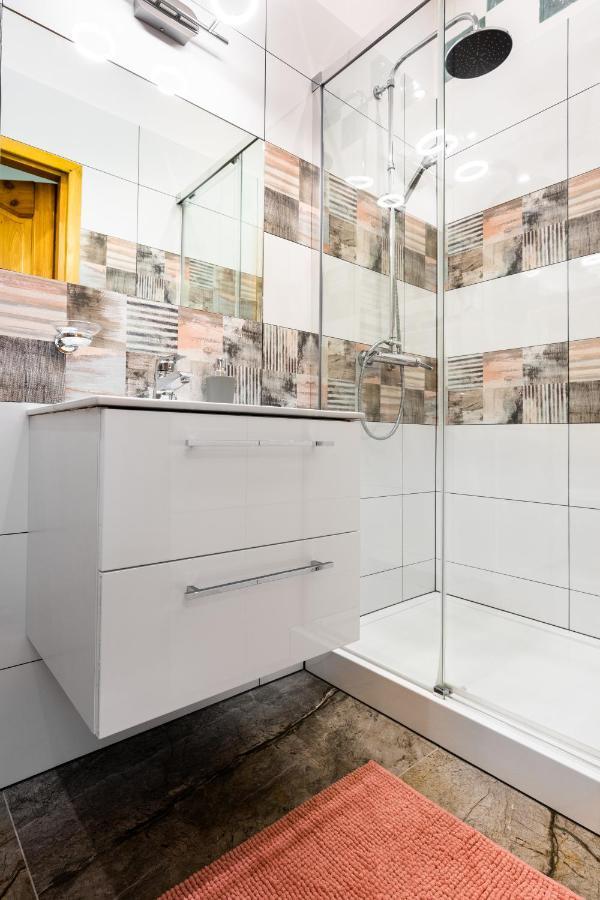 Classy Old Town Apartment - By Upstairs Krakow Exterior photo