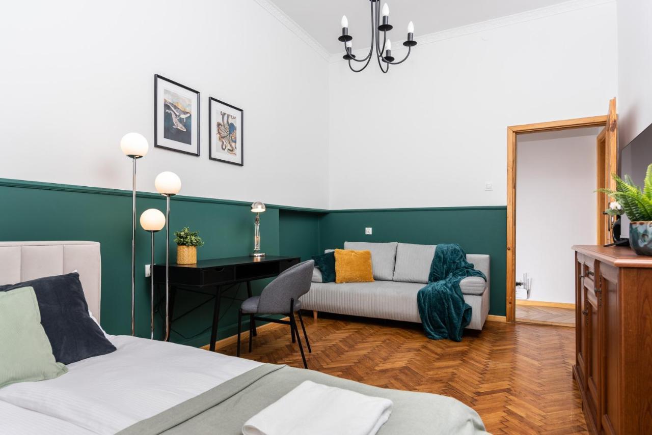 Classy Old Town Apartment - By Upstairs Krakow Exterior photo
