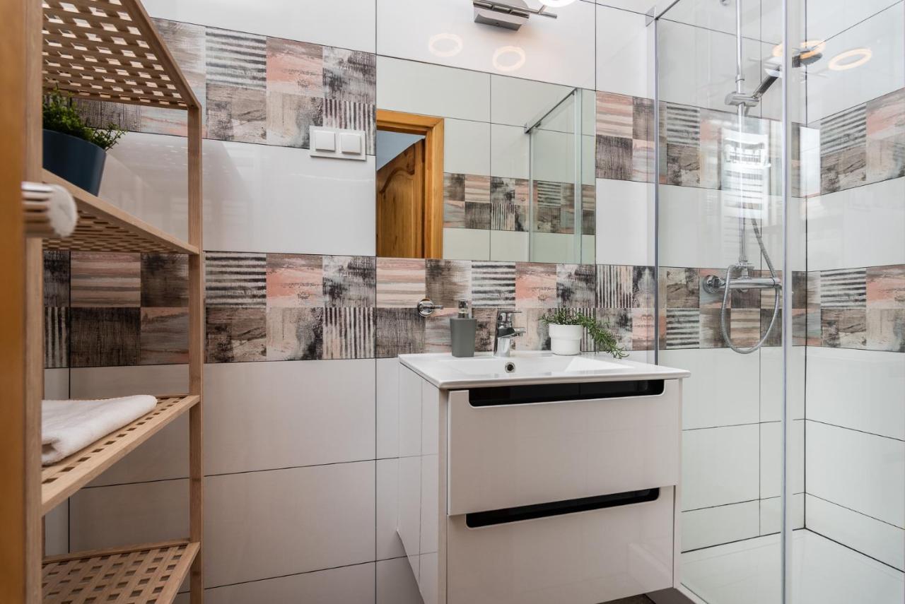 Classy Old Town Apartment - By Upstairs Krakow Exterior photo